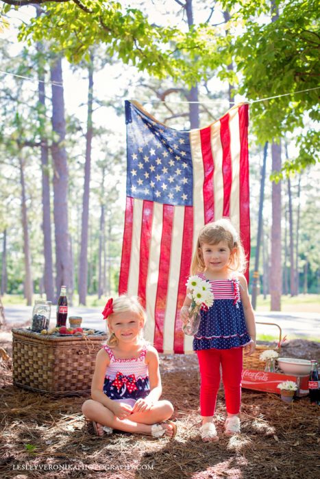 Wilmington NC Family Photographer, wilmington nc family photos, family photography, wilmington nc mini sessions, wilmington nc downtown, poplar grove, poplar grove family portraits, Wilmington nc children photography, fourth of july, forth of july mini session