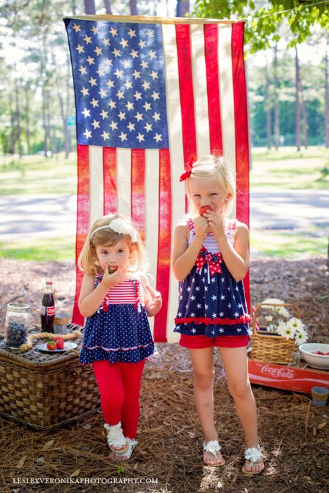 Wilmington NC Family Photographer, wilmington nc family photos, family photography, wilmington nc mini sessions, wilmington nc downtown, poplar grove, poplar grove family portraits, Wilmington nc children photography, fourth of july, forth of july mini session