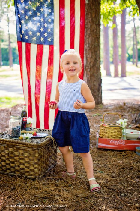 Family Photographer, NC Family Photographer, Wilmington NC Family Photographer, wilmington nc family photos, family photography, wilmington nc mini sessions, wilmington nc downtown, poplar grove, poplar grove family portraits, Wilmington nc children photography, fourth of july, forth of july mini session