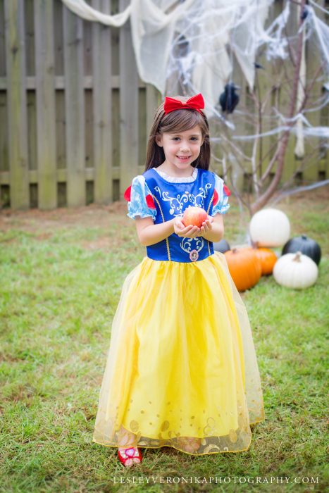 wilmington nc family photographer, halloween mini sessions, santa mini sessions, christmas mini sessions, wilmington nc santa, santa claus, spooky, halloween, family portraits, family photography