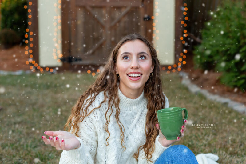 Senior Christmas Portraits, Wilmington NC, senior portraits, hot chocolate sessions, Chrismtas lights, holiday sessions for seniors , snow, snow session