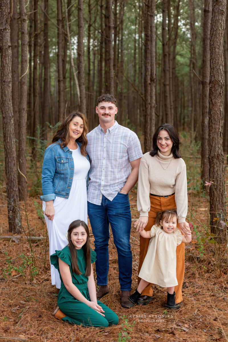 wilmington nc family photographer, family portraits, family photos in the woods, what to wear, color palette, 