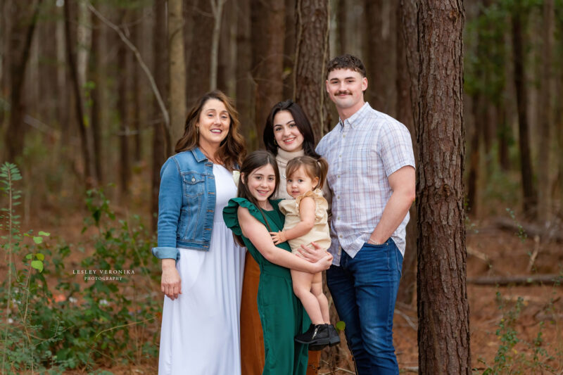 wilmington nc family photographer, family portraits, family photos in the woods, what to wear, color palette, family session