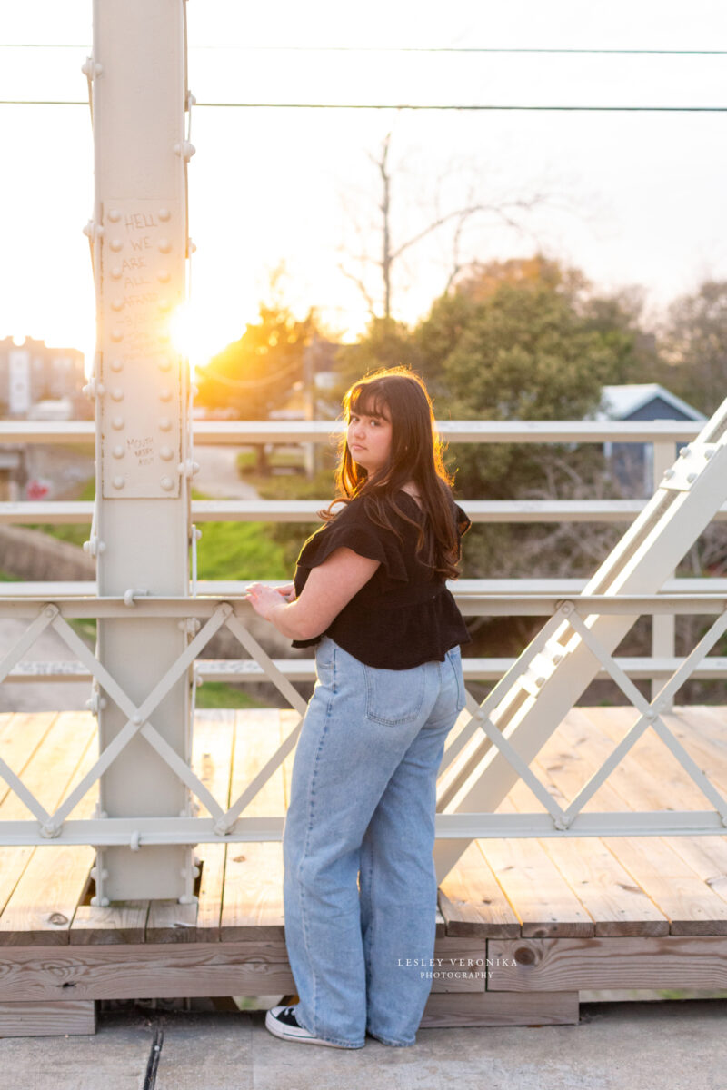 senior session at the one tree hill bridge, one tree hill