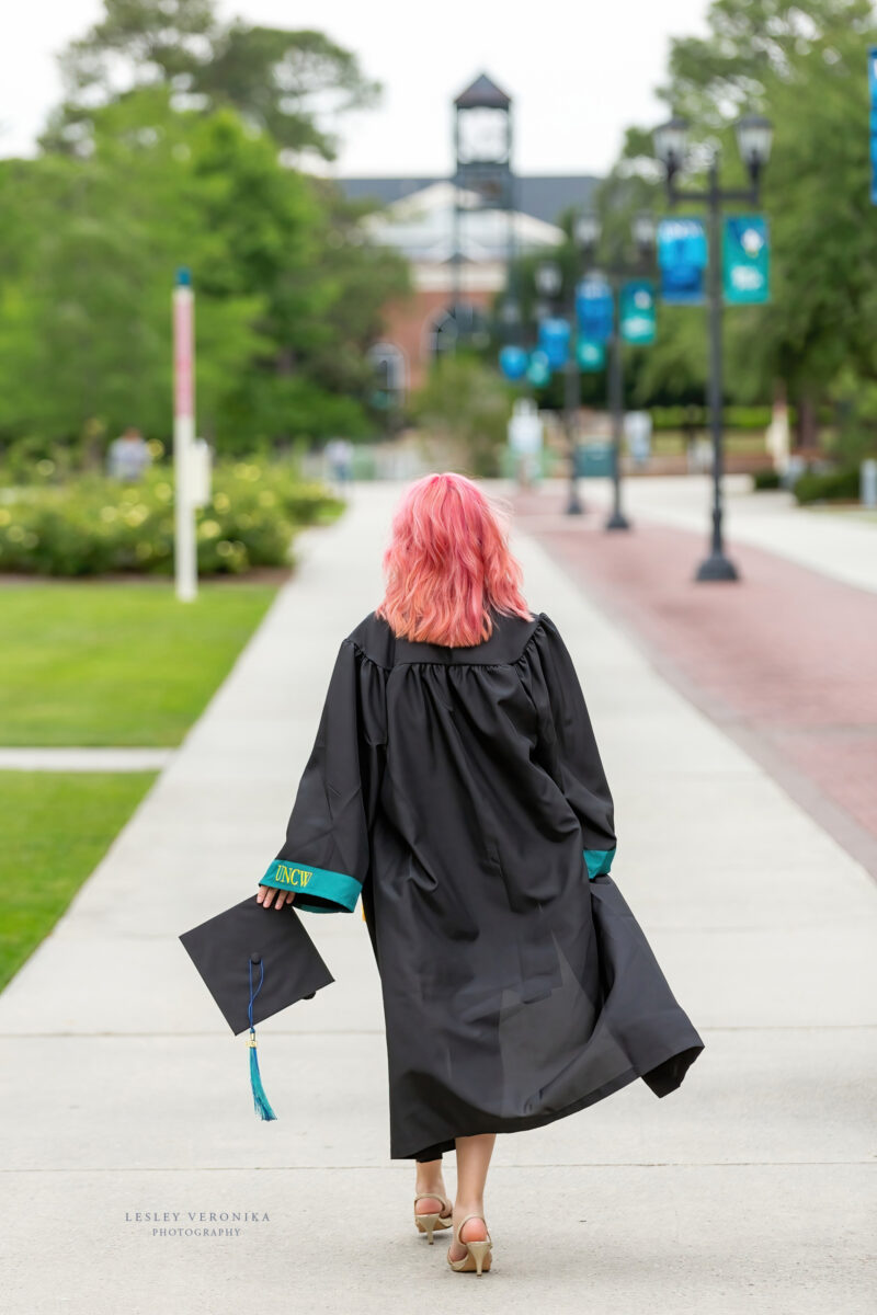 UNCW, graduation senior portraits, wilmington nc, graduation, cap and gown, University of North Carolina at Wilmington