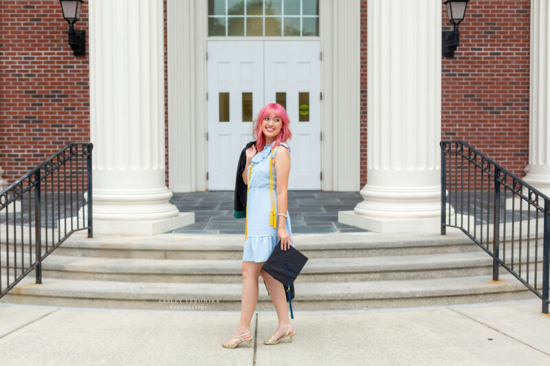 UNCW, graduation senior portraits, wilmington nc, graduation, cap and gown, University of North Carolina at Wilmington