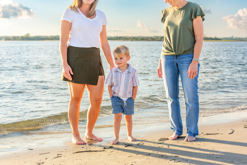 wrightsville beach family photographer, mommy and me, photographing candid moments