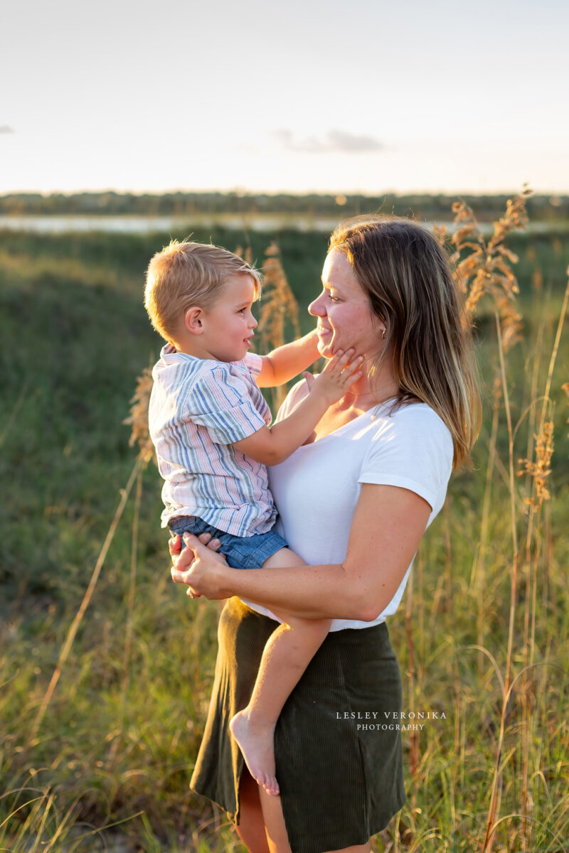 wrightsville beach family photographer, mommy and me, photographing candid moments