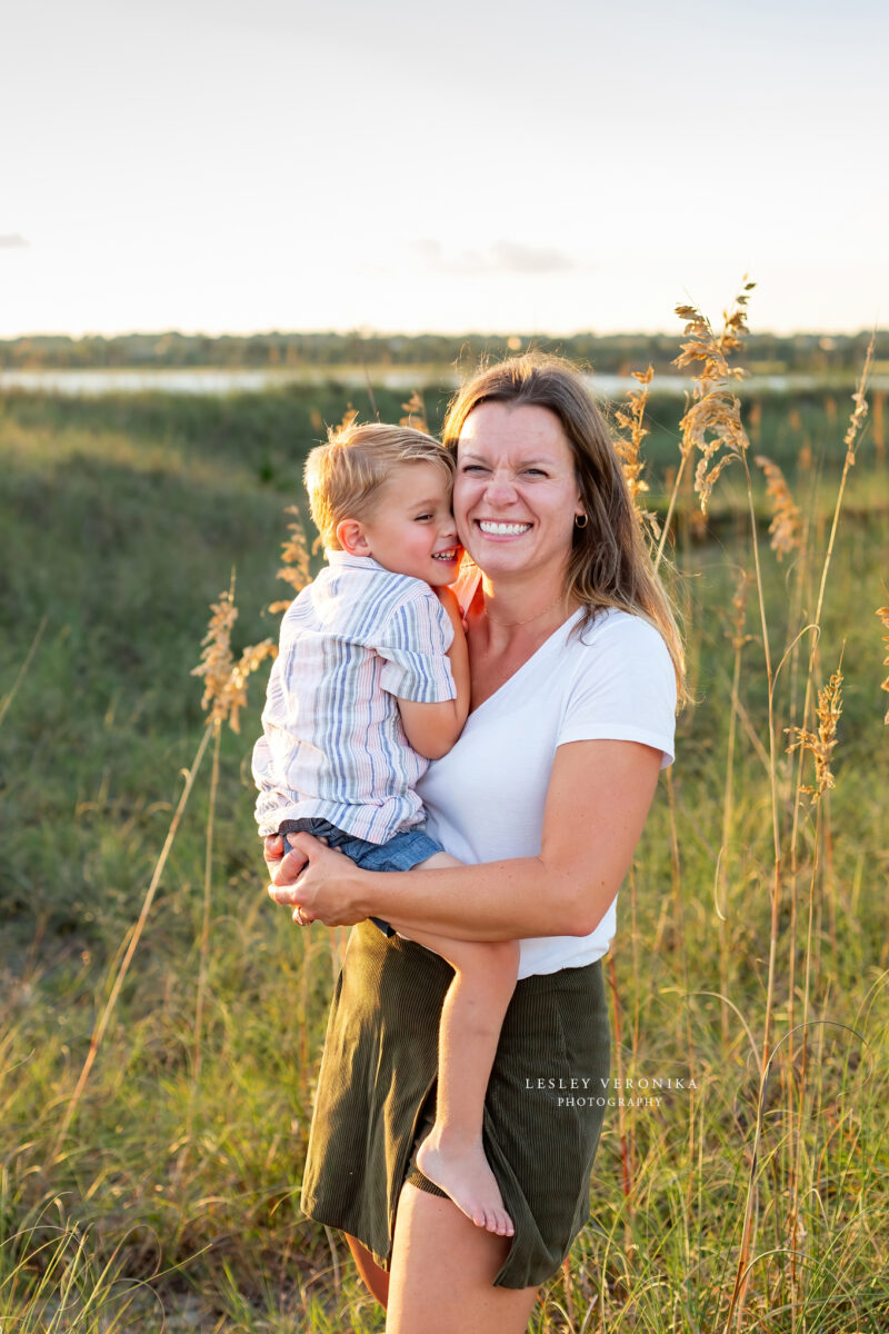 wrightsville beach family photographer, mommy and me, photographing candid moments