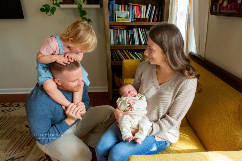 a gift to your children, newborn family portraits, inhome family photos, family photographer, wilmington nc, in home family session